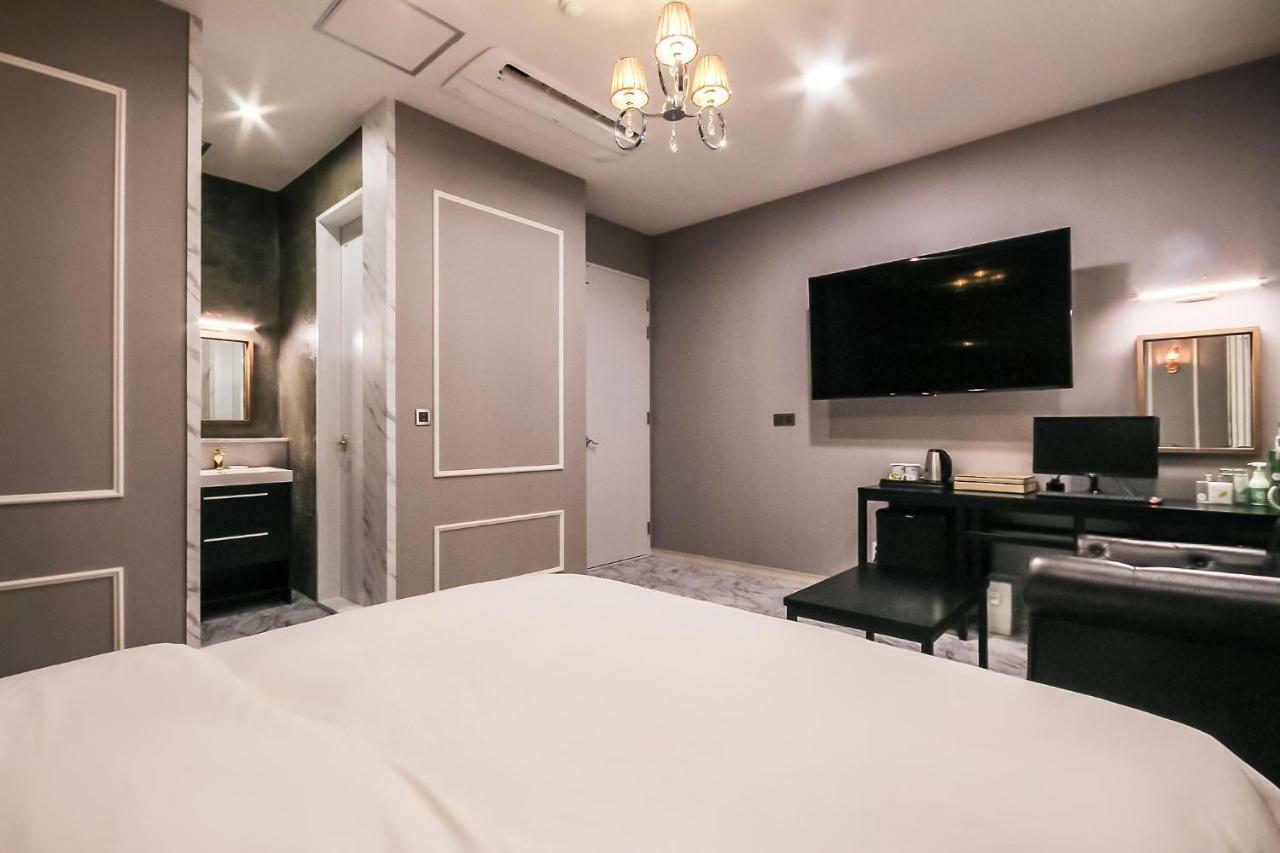 โรงแรมซอวา Gimhae ภายนอก รูปภาพ